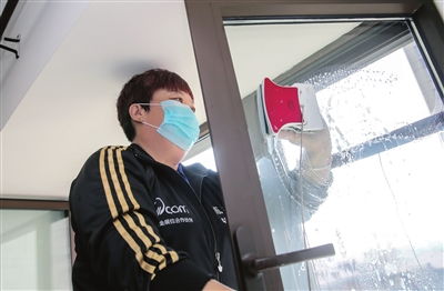 為最美逆行者送清潔服務(wù)到家 一份溫暖而干凈的守護